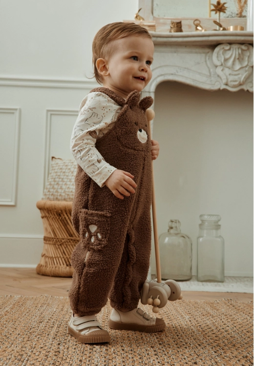 Ensemble salopette bébé en sherpa et t-shirt Câlins